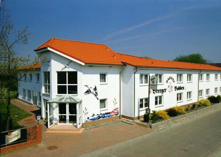 Gasthof Breeger-Bodden Hotel Exterior photo